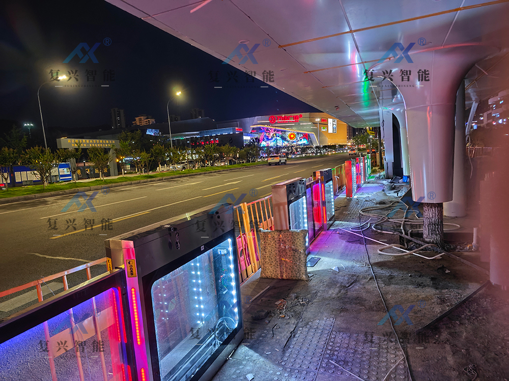 Congratulations on the successful use of the BRT platform screen door project in Yichang, Hubei