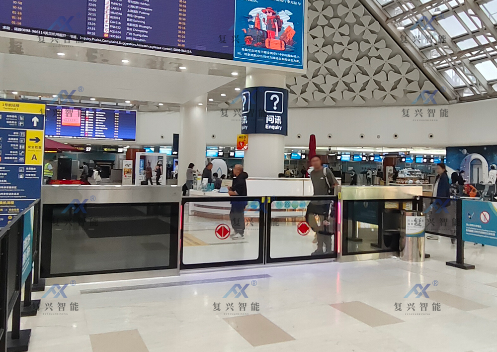 海南机场安全屏蔽门